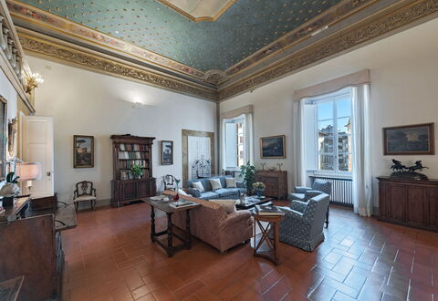 Elegant Suite: Florence Apartment with View on Med: Design Intérieur, Meubles, Plafond, Sol, Sol, Pièce, Éclairage, Cadre, Chaise, Salon