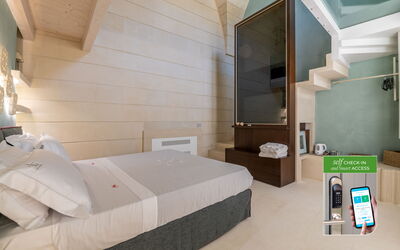 Russarda - Deluxe Room with Bath Tub - Borgo Bianc: Design Intérieur, Sol, Sol, Plafond, Pièce, Conception, Hôtel, Chambre, Salon, Suite