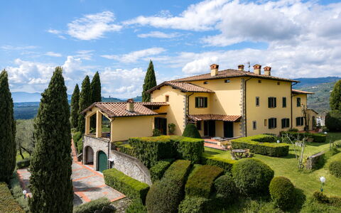 Villa Alessia Luxury: Jardin, Biens, Aménagement Paysager, Haie, Villa, Manoir, Cour, Hacienda, Eco Hôtel