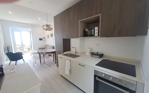 Central Design Flat With Parking, Bogliasco: Sol, Sol, Comptoir, Design Intérieur, Cuisine, Meubles, Principaux Appliance, Appareil De Cuisine, Cabinetry, Pièce