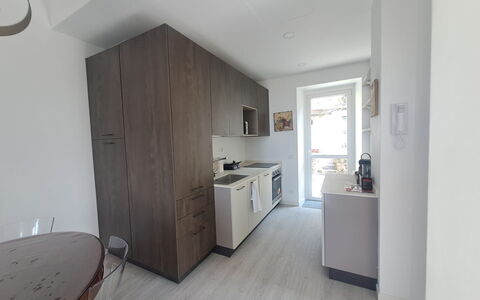 Central Design Flat With Parking, Bogliasco: Bois, Sol, Sol, Comptoir, Design Intérieur, Appartement, Meubles, Cabinetry, Cuisine, Pièce