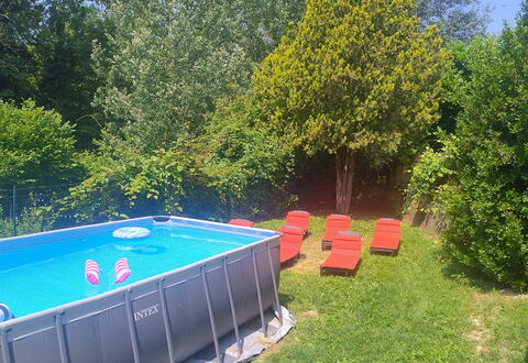 Cottage Wisteria: Jardin, Pelouse, Arrière-Cour, Loisir, Plastique, Ombre, Cour, Piscine, Parc