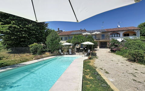 Casetta di Agnese: Piscine, Zone Résidentielle, Mobilier De Jardin, Recours, Parapluie, Loisir, Biens, Hacienda, Ombre, Villa