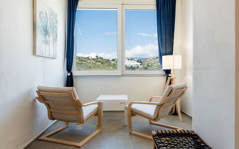 Sanremo 717: Meubles, Design Intérieur, Sol, Pièce, Chaise, Appartement, Plafond, Ombre, Salon, Couvre-Fenêtres