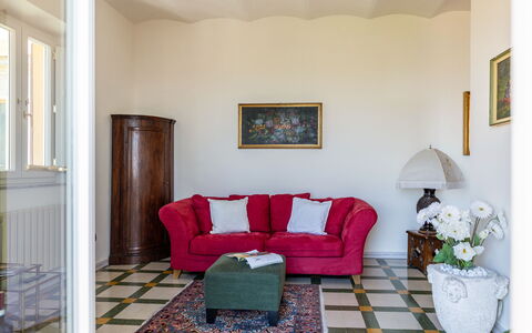 Operapartment: Meubles, Design Intérieur, Sol, Mur, Sol, Bois, Canapé, Pièce, Salon, Domicile