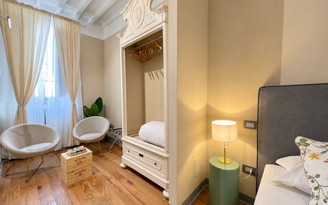 Via Roma 39: Meubles, Design Intérieur, Sol, Sol, Bois, Chambre, Plafond, Lit, Pièce, Éclairage