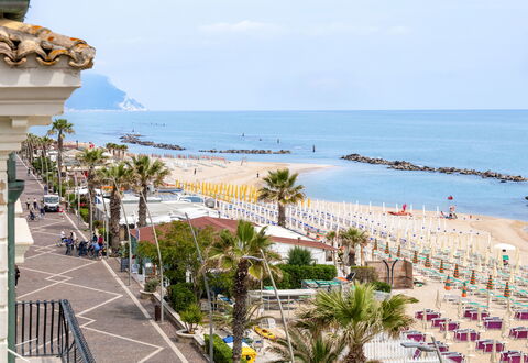 La Terrazza Sul Conero: Côte, Mer, Plage, Cotiers Et Relief Océaniques, Océan, Vacances, Rive, Tropiques, Caraïbes