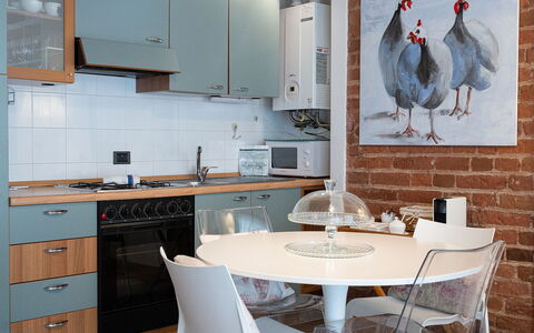 Dafne Suite: Meubles, Design Intérieur, Chaise, Sol, Sol, Bois, Luminaire, Table, Cuisine, Table Cuisine Et Salle A Manger