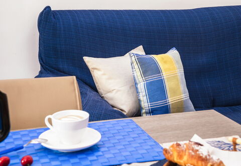 Suite Acquamare: Meubles, Textile, Canapé, Coussin, Throw Pillow, Linge, Salon, Oreiller, Serveware