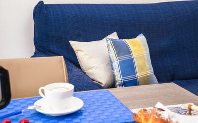 Suite Acquamare: Meubles, Textile, Canapé, Coussin, Throw Pillow, Linge, Salon, Oreiller, Serveware