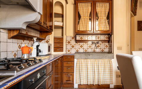 Portanuova Home, Colle Val D'elsa: Cuisine, Design Intérieur, Cabinetry, Sol, Comptoir, Meubles, Bois, Sol, Appareil De Cuisine, Principaux Appliance