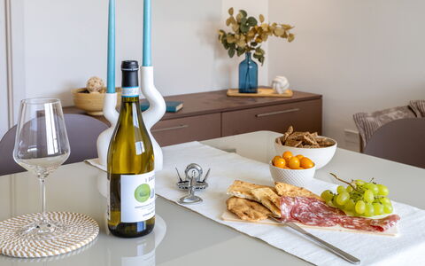 Perla Costa Conero: Bouteille, Vaisselle, Fruit, Aliments, Bouteille En Verre, Bouteille De Vin, Produire, Du Vin