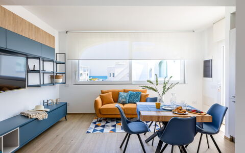 Brezza Costa Conero: Meubles, Design Intérieur, Canapé, Sol, Sol, Salon, Bois, Pièce, Table, Plafond