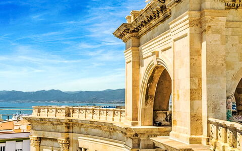 Appartamento in Centro: Bleu, Cambre, Attraction Touristique, Architecture Classique, Site Historique, Colonne, Arcade, Palais