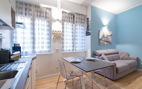 Vittoria Suite: Meubles, Design Intérieur, Sol, Sol, Pièce, Plafond, Domicile, Éclairage, Appartement, Table