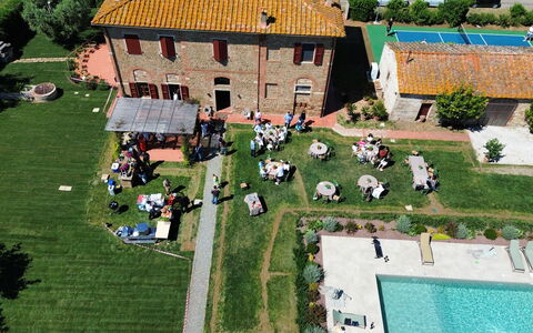 Villa Leone Reale - with a Private Pickleball Cour: Biens, Pelouse, Piscine, Cour, Hacienda, Villa