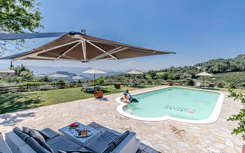 Villa Anna: Parapluie, Piscine, Loisir, Mobilier De Jardin, Ombre, Recours, Eco Hôtel, Biens, Jardin, Aménagement Paysager