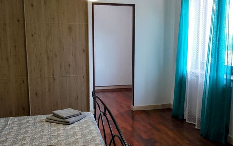 Villa Ginevra: Lit, Design Intérieur, Chambre, Meubles, Sol, Sol, Bois, Drap De Lit, Literie, Pièce