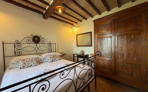 Appartamento Del Mercato: Meubles, Design Intérieur, Mur, Lit, Chambre, Sol, Plafond, Bois, Sol, Pièce