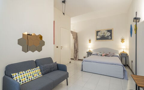 Casa Gioia In Lucca: Meubles, Design Intérieur, Mur, Sol, Sol, Chambre, Plafond, Pièce, Lit, Éclairage