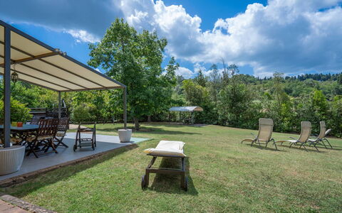 Casale La Canigiana, House, Pool, San Miniato: Arbre, Meubles, Lot Terre, Ombre, Mobilier De Jardin, Jardin, Tableau De Plein Air, Parc, Pelouse, Chaise