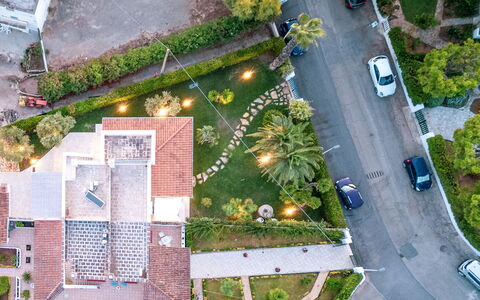 Villa Azzurra Monticelli: Zone Résidentielle, Vue Du Ciel, Quartier, Paysage, Maison, Jardin, Domicile, Aménagement Paysager, Photographie Aérienne, Banlieue