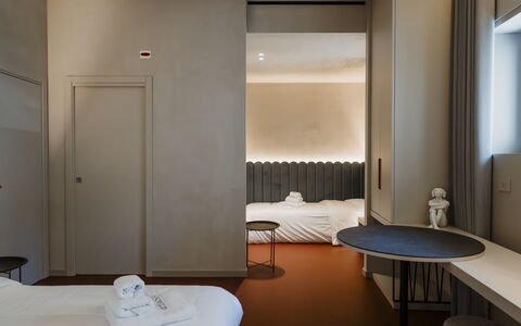 Deb&spa: Design Intérieur, Chambre, Lit, Sol, Cadre De Lit, Drap De Lit, Pièce, Literie, Plafond, Matelas