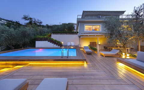 Villantonella: Piscine, Recours, Design Intérieur, Sol, Domicile, Sol, Composite, Eco Hôtel, Biens, Éclairage Paysager