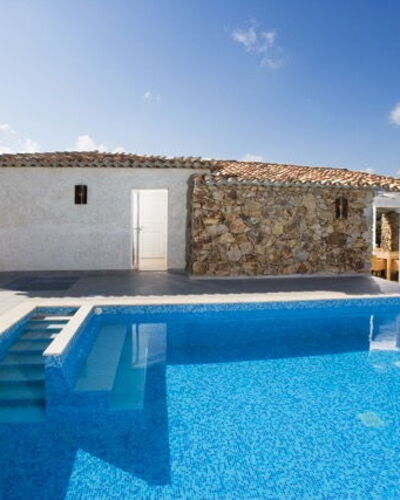 Villa Mirto: Piscine, Bleu, Composite, Recours, Villa, Biens, Thermes, Eco Hôtel, Caractéristique De L'Eau, Tuile
