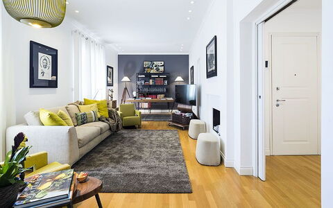 Penthouse: Meubles, Design Intérieur, Sol, Sol, Canapé, Mur, Parquet, Salon, Bois, Pièce