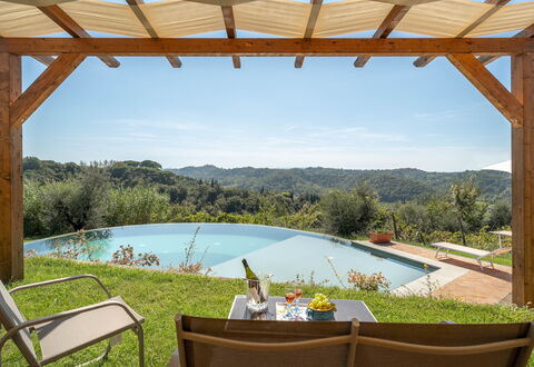 Villa Costa Al Bagno: Colline, Mobilier De Jardin, Ombre, Chaîne De Montagnes, Eco Hôtel, Jardin, Vallée, Crête, Aménagement Paysager, Piscine