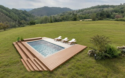 Villa Pietra With Pool On Piemonte Hills: Bois, Piscine, Loisir, Dur, Jardin, Parquet, Tache De Bois, Eco Hôtel, Plate-Forme, Aménagement Paysager