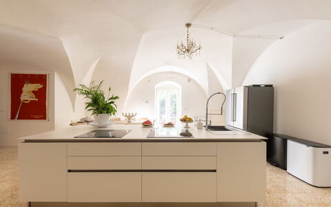 Palazzo Villani Lubelli: Design Intérieur, Sol, Meubles, Cuisine, Plafond, Sol, Éclairage, Comptoir, Appareil De Cuisine, Cabinetry