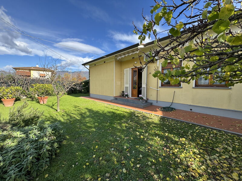 Villa Lory
