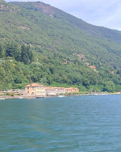 Blu Lake: Ressources En Eau, L'Eau, Plan D'Eau, Cotiers Et Relief Océaniques, Voie Navigable, Paysage, Cours D'Eau, Montagnes, Côte, Banque