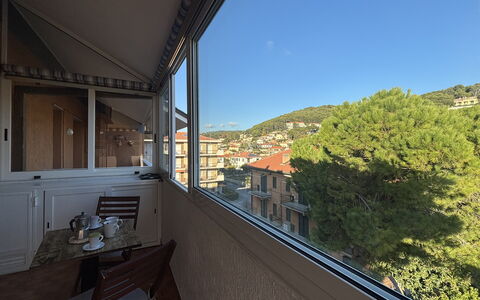 La Casa di Viviana Terrace, Close to the Beach: Appartement, Balcon, Verre, Daylighting, Traitement De Fenetre