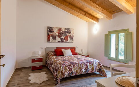 Zena Suite: Design Intérieur, Meubles, Sol, Mur, Sol, Bois, Plafond, Pièce, Lit, Chambre