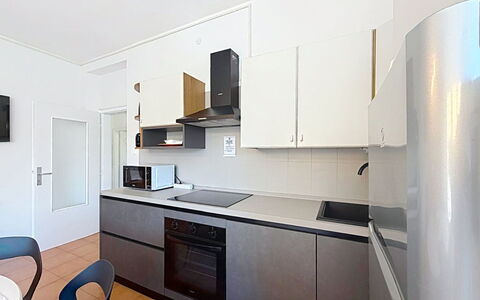 Ca dei Noni: Cuisine, Appareil De Cuisine, Comptoir, Principaux Appliance, Cabinetry, Design Intérieur, Sol, Cuisinière, Électroménager, Meubles