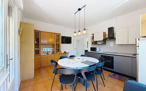 Ca dei Noni: Design Intérieur, Meubles, Sol, Sol, Plafond, Bois, Luminaire, Éclairage, Pièce, Cuisine