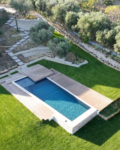 Villa Carciofa: Jardin, Arbuste, Piscine, Aménagement Paysager, Arrière-Cour, Biens, Pelouse, Cour, Villa, Cour