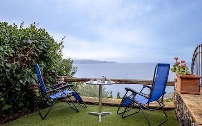 Stella Marina Apartment with Pool, Porto Santo Ste