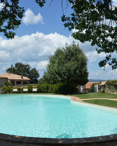 Lia Holiday Home, Private Pool and View, Val D'Orc: Piscine, Mobilier De Jardin, Biens, Recours, Hacienda, Eco Hôtel, Jardin, Ferme, Ombre, Villa