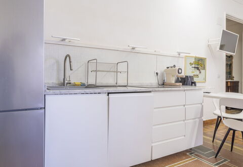 La Casa di Bruno, Terrace, in the Heart of Genova: Appareil De Cuisine, Cuisine, Sol, Design Intérieur, Principaux Appliance, Meubles, Comptoir, Bois, Cabinetry, Sol