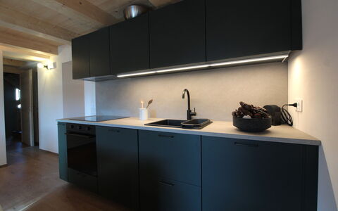 Casa Tomà Mountain View Cortina: Cuisine, Comptoir, Design Intérieur, Cabinetry, Luminaire Plomberie, Evier, Évier, Meubles, Sol, Appareil De Cuisine