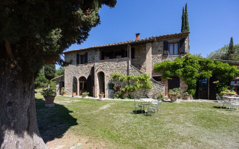 Podere le Lune with Pool, San Gimignano: Arbuste, Domicile, Biens, Chalet, Ferme, Hacienda, Villa, Jardin, Village, Cour