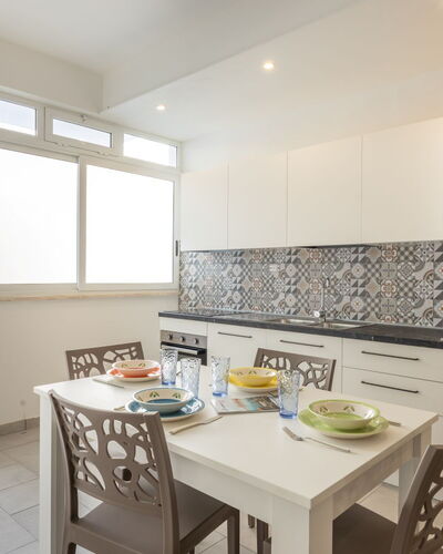 Appartamento Monomare, Gallipoli: Sol, Design Intérieur, Sol, Meubles, Cuisine, Comptoir, Principaux Appliance, Plafond, Appartement, Pièce