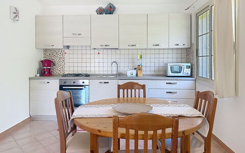 Malù House: Meubles, Design Intérieur, Sol, Bois, Sol, Cuisine, Comptoir, Table Cuisine Et Salle A Manger, Pièce, Cabinetry