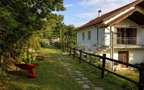 Apartment, Garden, Beigua Unesco Global Geopark: Maison, Chalet, Domicile, Porche, Zone Rurale, Jardin, Arrière-Cour, Ferme, Cour, Pelouse