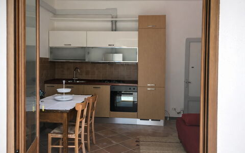 Apartment, Garden, Beigua Unesco Global Geopark: Meubles, Sol, Cuisine, Appareil De Cuisine, Sol, Comptoir, Bois, Design Intérieur, Principaux Appliance, Cabinetry