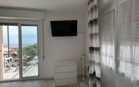 Casa Mimin, Vista Mare, Adults Only, Sanremo: Meubles, Design Intérieur, Sol, Sol, Chaise, Pièce, Appartement, Balcon, Ombre, Tache De Bois